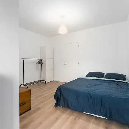 2-bedroom With Park View شقة *
