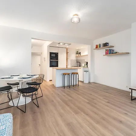 Apartment 2-bedroom With Park View